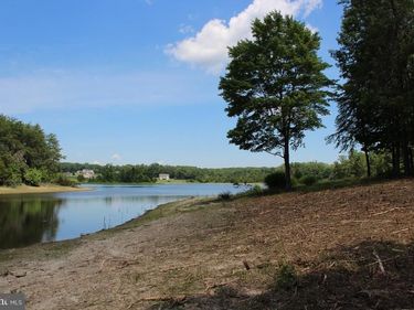13910 YARBROUGH COURT , FREDERICKSBURG, VA 22407