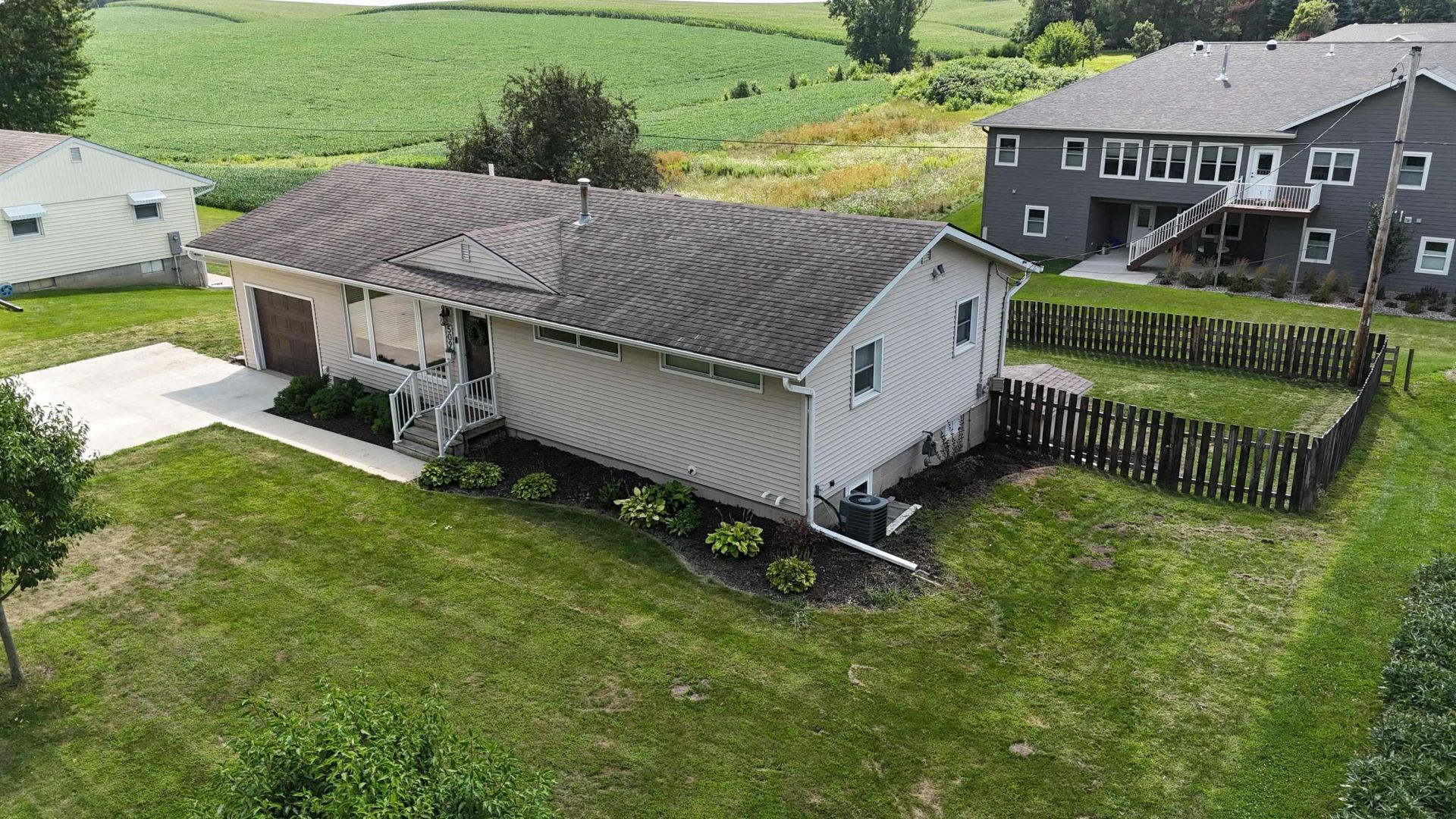 509 Sunrise Boulevard, Decorah, IA 52101 Main Photo