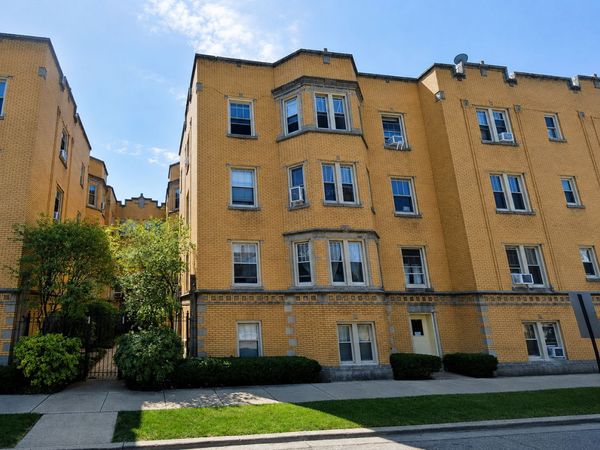 7444 Adams Street , Unit 1E, Forest Park, IL 60130