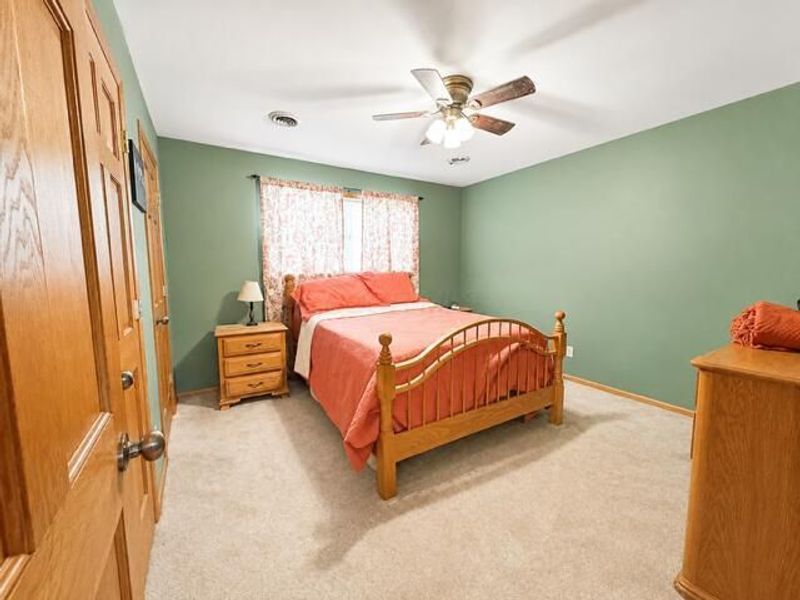 1988 Independence Boulevard , Lancaster, OH 43130 Photo 8