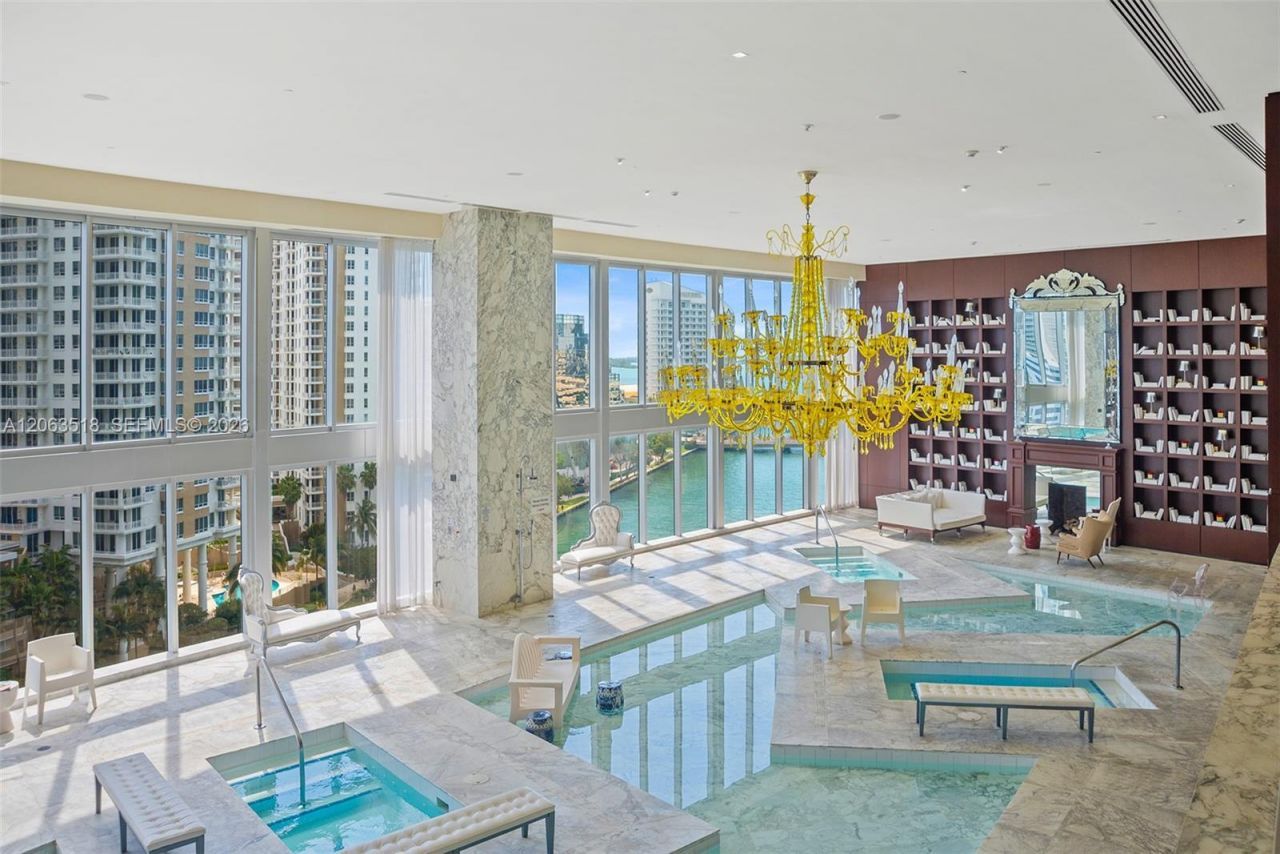 495 Brickell Ave , Unit 1802, Miami, FL 33131 Photo