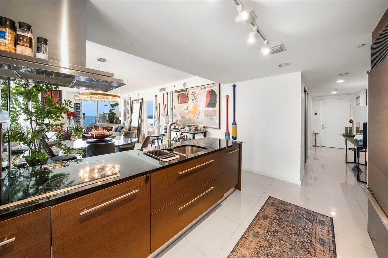 495 Brickell Ave , Unit 1802, Miami, FL 33131 Photo