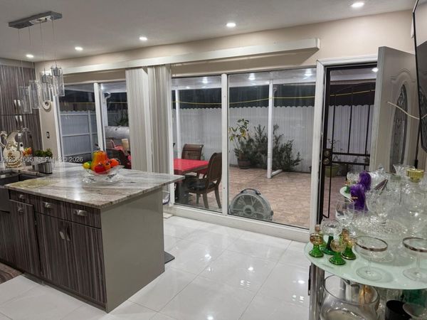 2118 NW 86th St , Miami, FL 33147