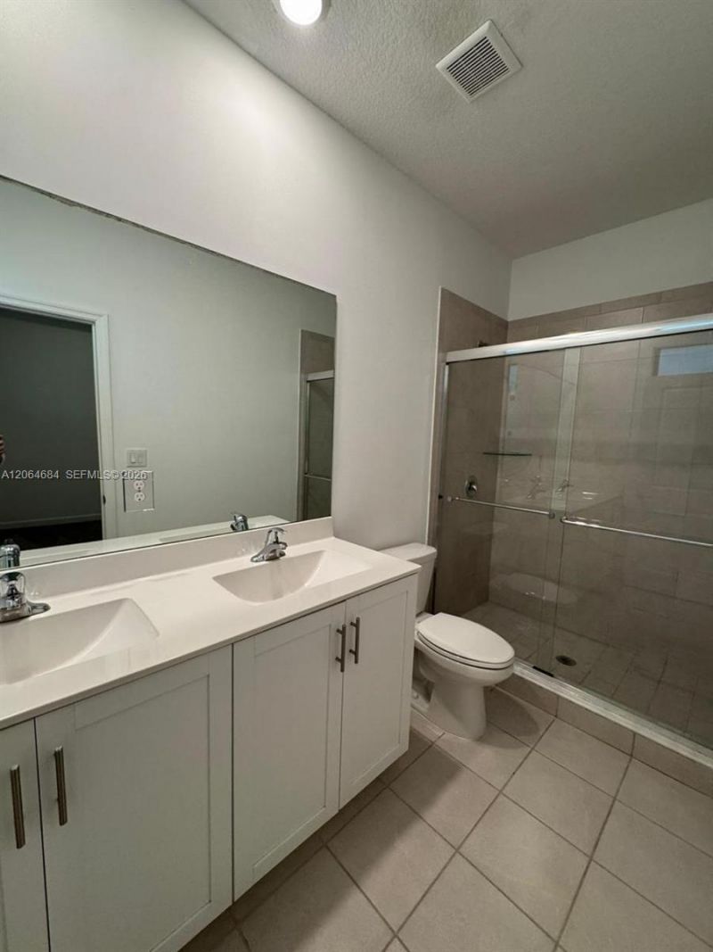 768 NE 206th Ter, Unit 768, Miami, FL 33179 Photo