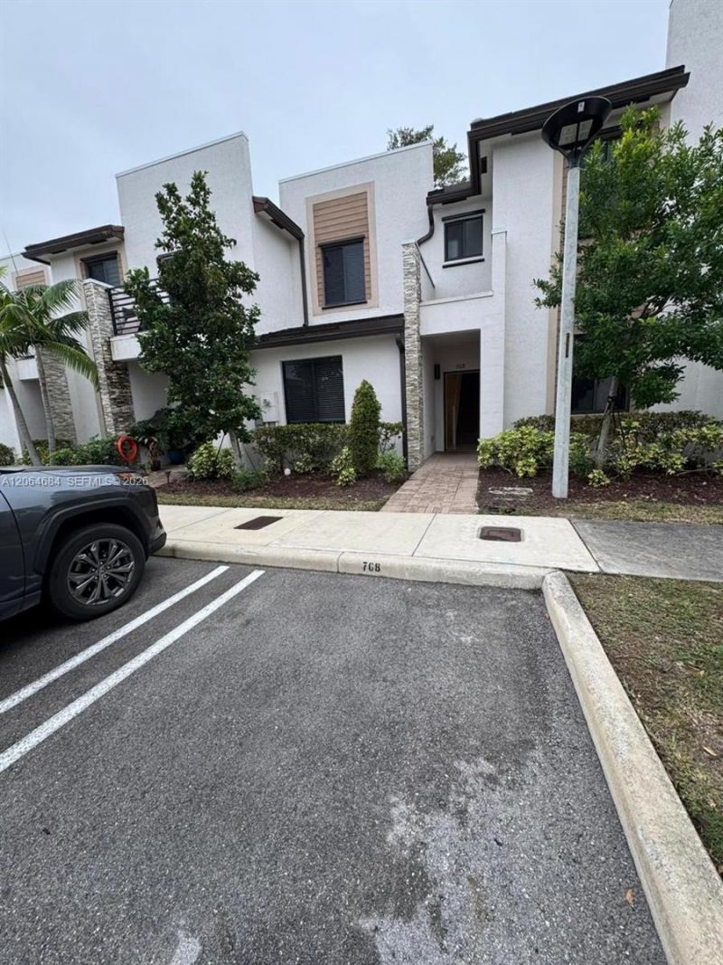 768 NE 206th Ter, Unit 768, Miami, FL 33179 Photo