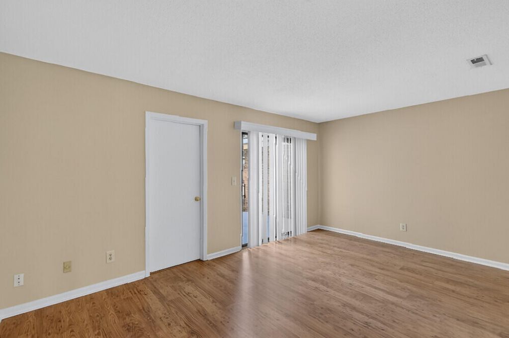 719 Williamson Drive Photo 17