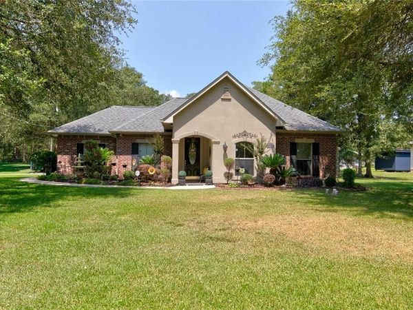 61221 FOREST Drive, Lacombe, LA 70445