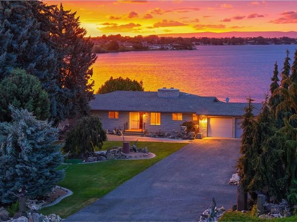 2928 W Marina Drive , Moses Lake, WA 98837