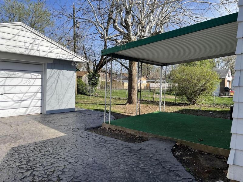 484 S Hampton Road , Columbus, OH 43213 Photo 9