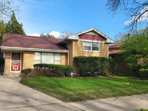 7023 S Bennett Avenue , Chicago, IL 60649
