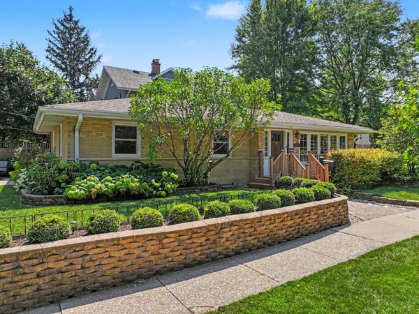 801 8th Avenue, La Grange, IL 60525