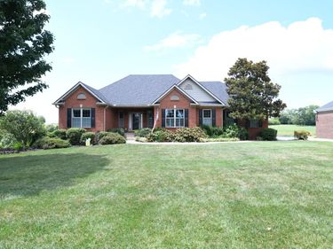 122 Squires Pointe Road, Paris, KY 40361