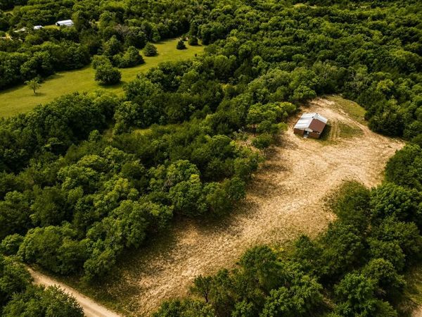 1264 Red Moore Road, Whitewright, TX 75491