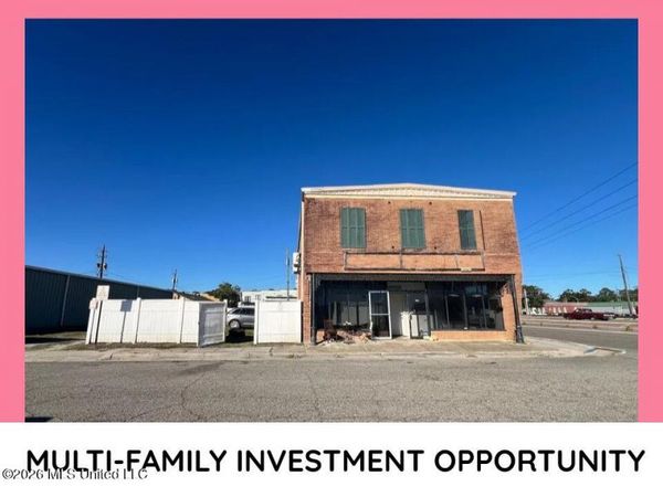 100 Elizabeth Street, Picayune, MS 39466