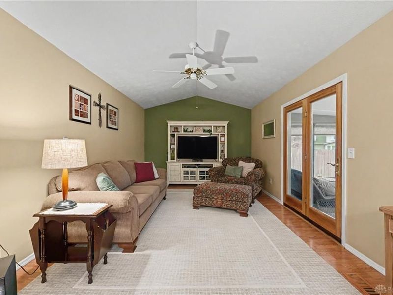 340 Royal Wood Court, Vandalia, OH 45377 Photo 15