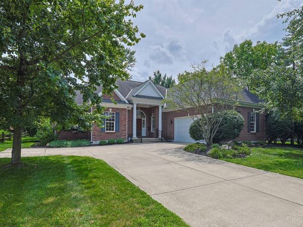 7919 Mitchell Farm Lane, Montgomery, OH 45242