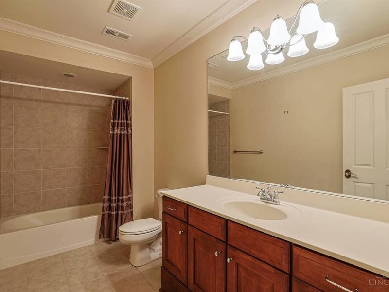 7919 Mitchell Farm Lane, Montgomery, OH 45242 Photo 32