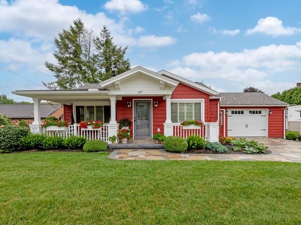 127 South Pleasant Street, Loudonville, OH 44842