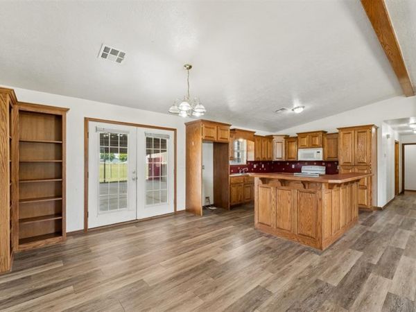 107 Cottonwood Road, Davis, OK 73030