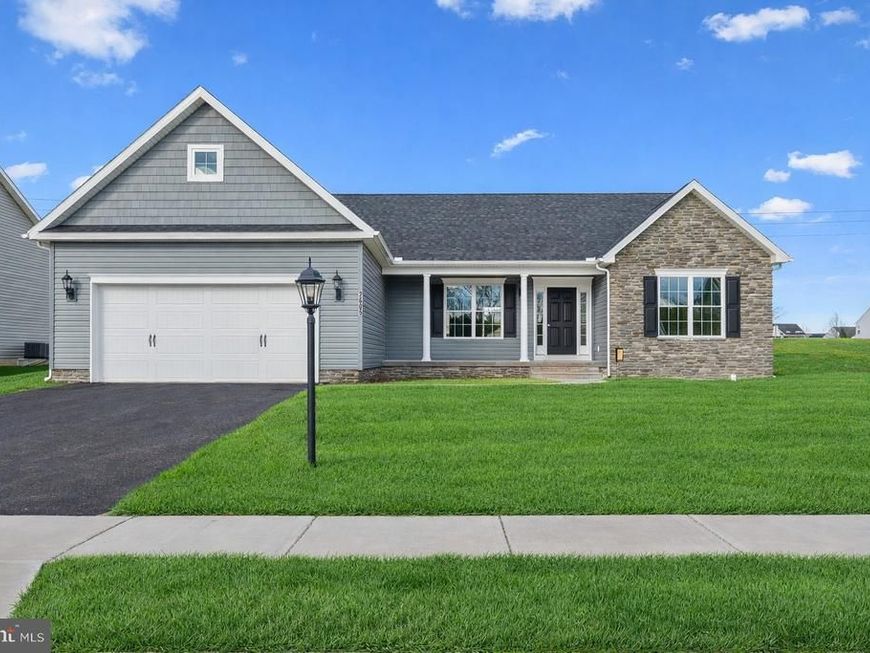 15 Kinzer's Court, Unit 69, Hanover, PA 17331 Main Photo