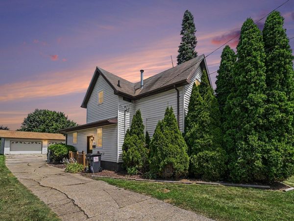 514 Saint Clair Avenue, Jackson, MI 49202