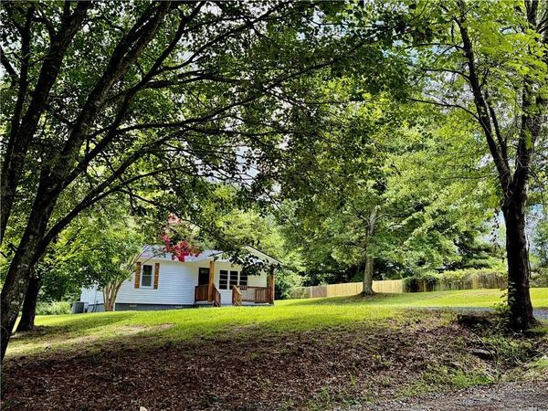 126 Wendy Hill Road SE, Calhoun, GA 30701