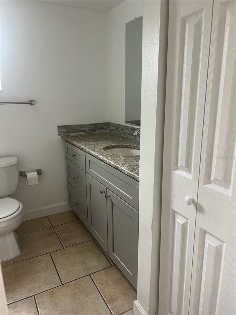 8701 4th Street N, Unit 105, Saint Petersburg, FL 33702 Photo