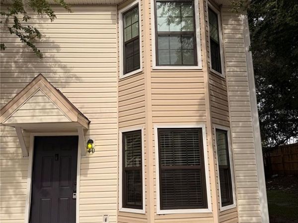 2302 MAKI ROAD , Unit 40, PLANT CITY, FL 33563