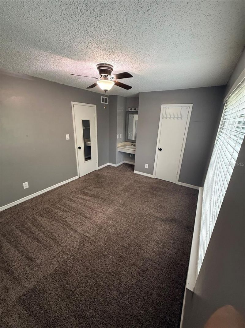 2302 Maki Road, Unit 40, Plant City, FL 33563 Photo