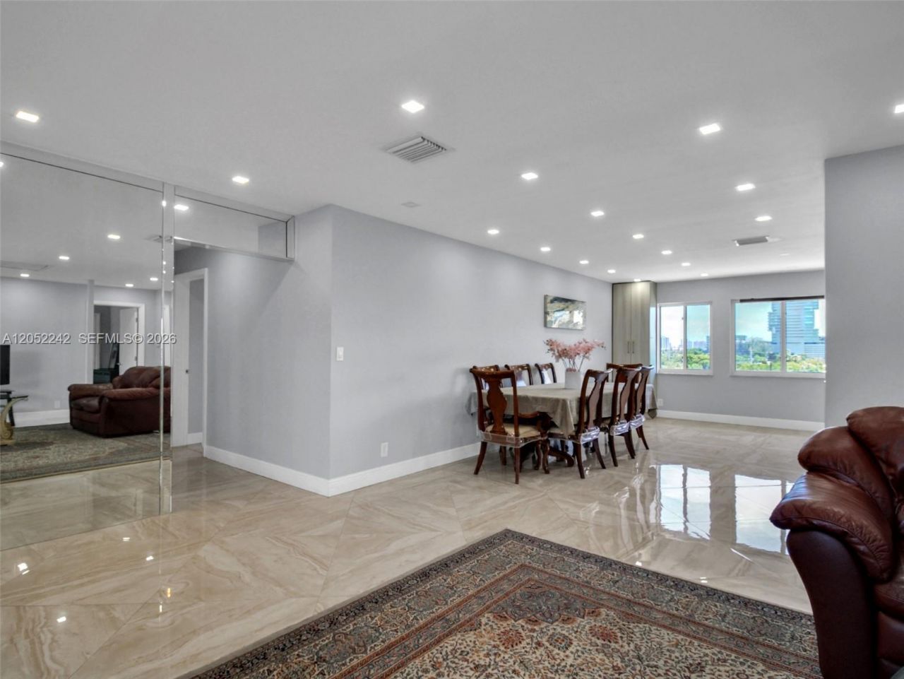 329 SE 3rd St, Unit 502S, Hallandale Beach, FL 33009 Photo