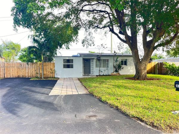 2616 NE 12th Ter , Pompano Beach, FL 33064