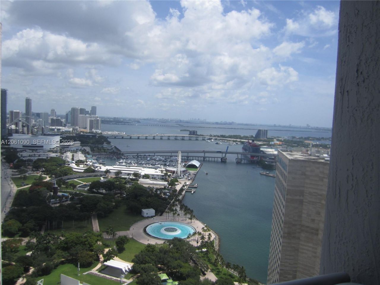 325 S Biscayne Blvd, Unit 4316, Miami, FL 33131 Photo