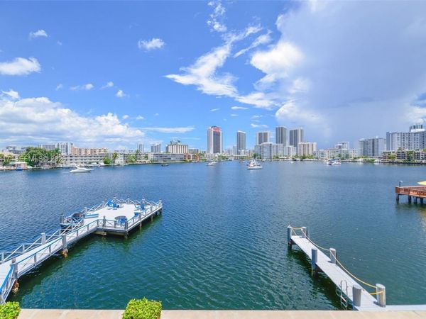 430 Golden Isles Dr, Unit 306, Hallandale Beach, FL 33009