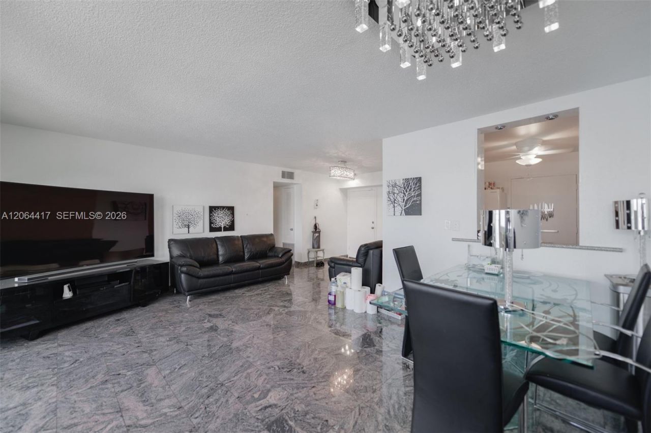430 Golden Isles Dr, Unit 306, Hallandale Beach, FL 33009 Photo
