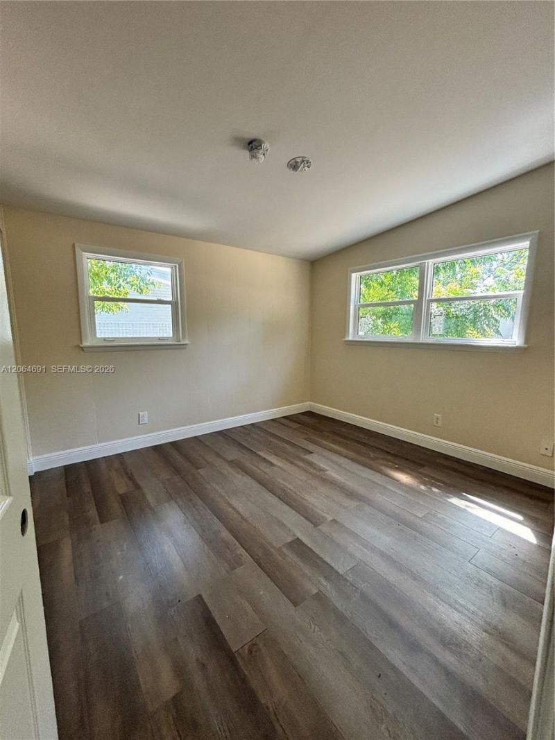 5442 Fourth Ave, Fort Myers, FL 33907 Photo