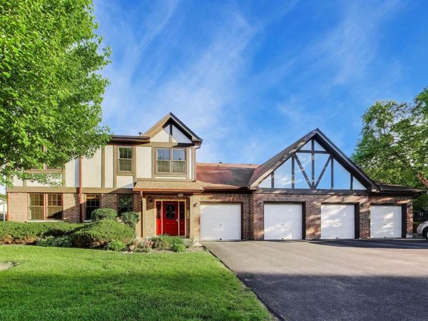 306 CARRIAGE Way , Unit 2C, Bloomingdale, IL 60108