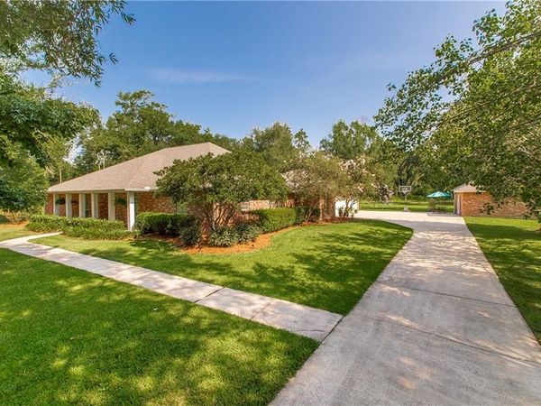 29645 J WILSON Road, Albany, LA 70711