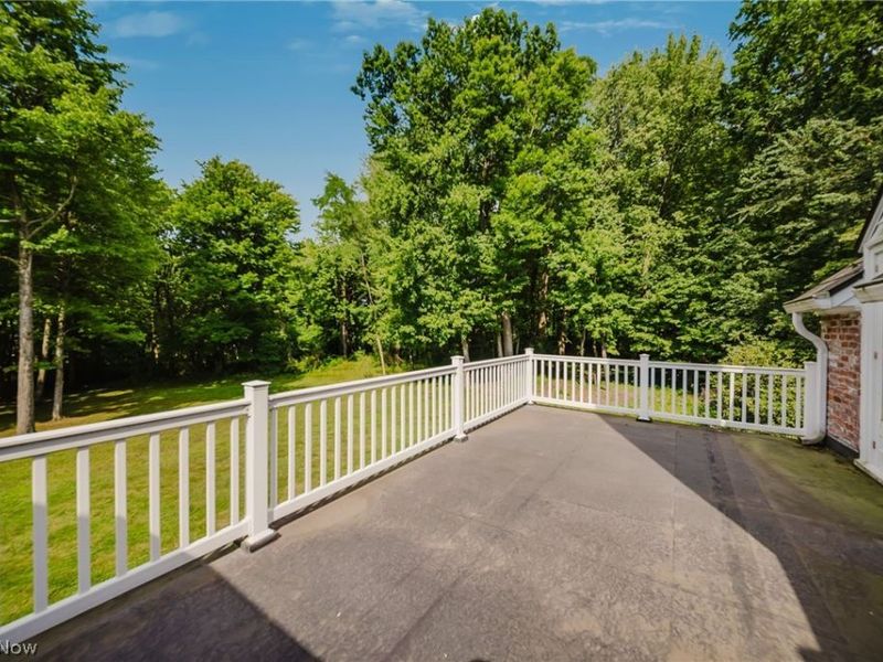 1322 Springhill Lane NE, Massillon, OH 44646 Photo 9