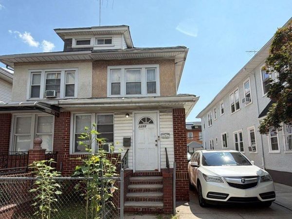 1295 New York Avenue , Brooklyn, NY 11203