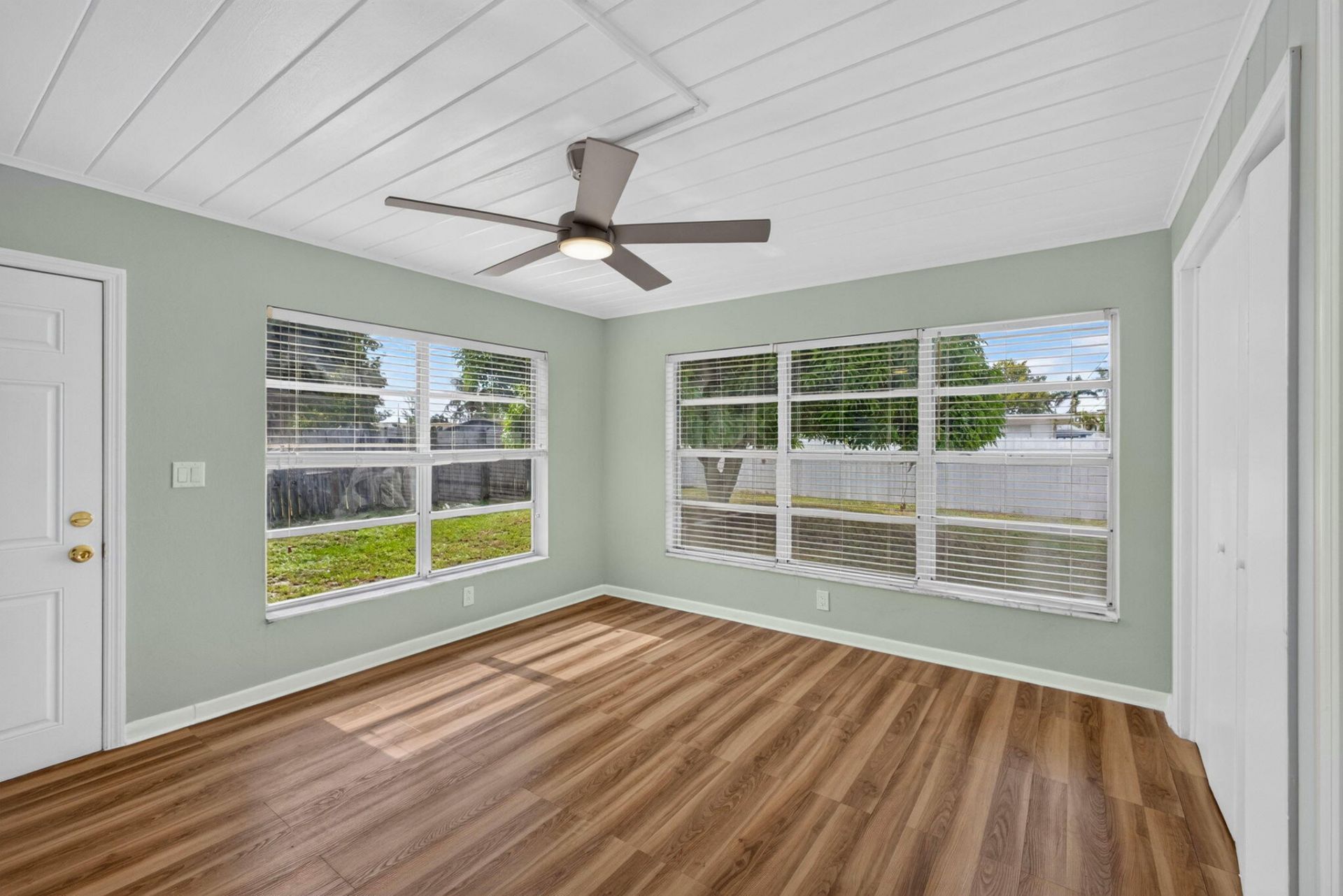 1547 W 10th Street, Riviera Beach, FL 33404 Photo