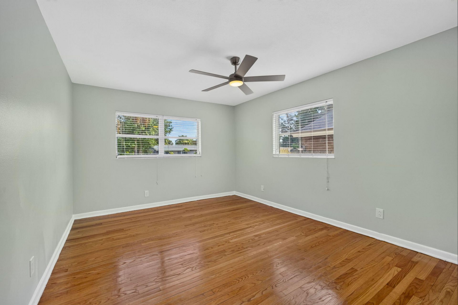 1547 W 10th Street, Riviera Beach, FL 33404 Photo
