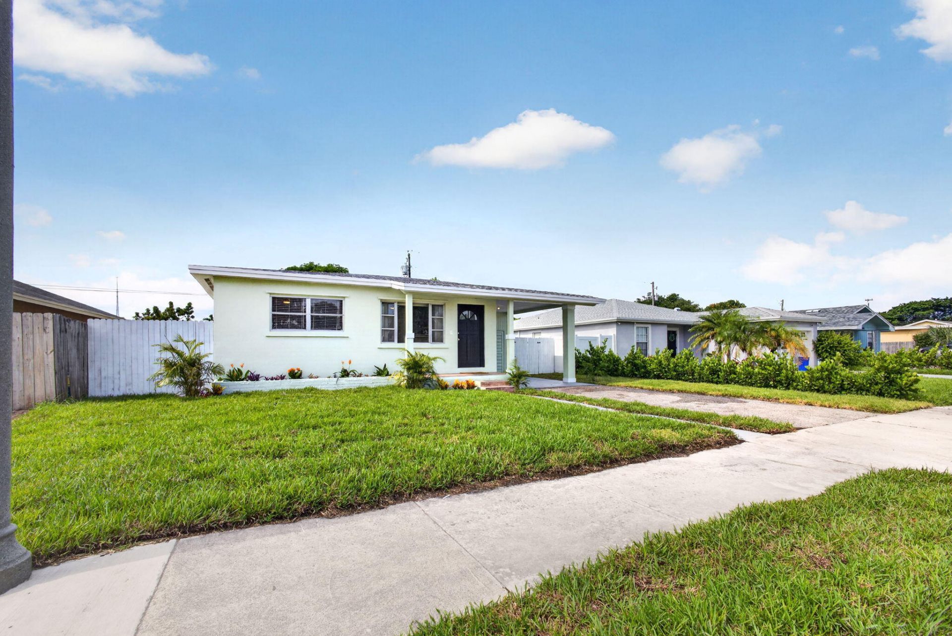 1547 W 10th Street, Riviera Beach, FL 33404 Photo