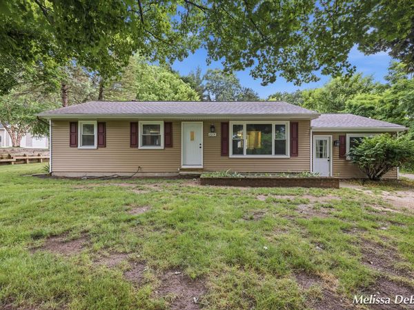 2014 3 Mile Road NE, Grand Rapids, MI 49505