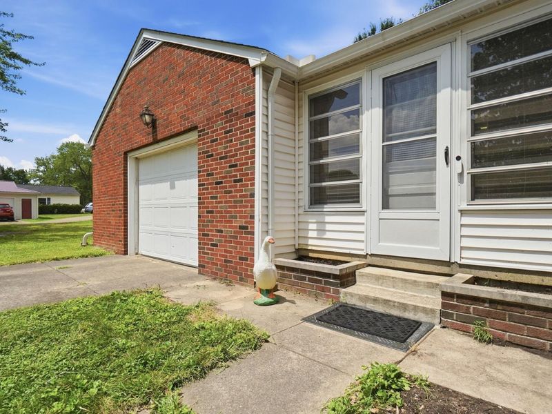 117 Hansbarger Avenue , Baltimore, OH 43105 Photo 34