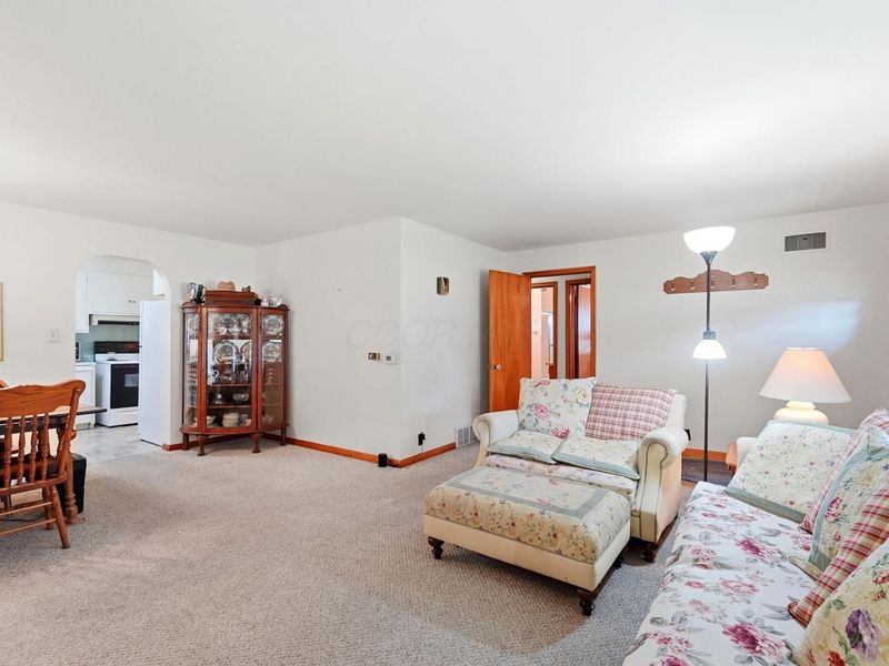 117 Hansbarger Avenue , Baltimore, OH 43105 Photo 9