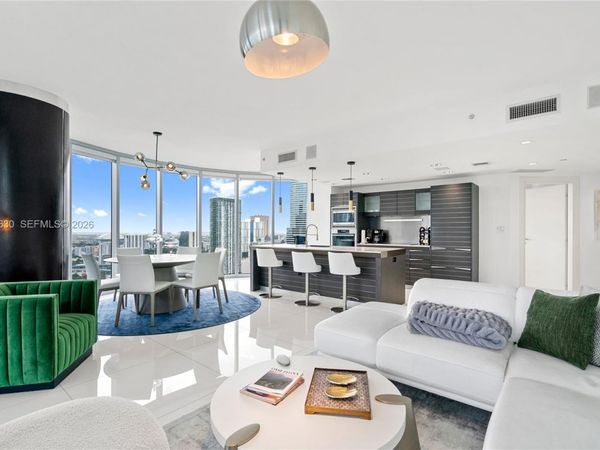 200 Biscayne Boulevard Way , Unit 3802, Miami, FL 33131