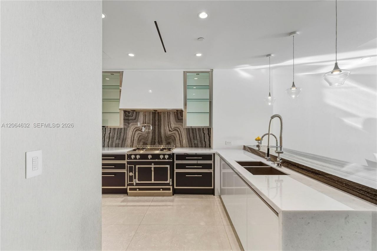17901 Collins Ave, Unit 1803, Sunny Isles Beach, FL 33160 Photo