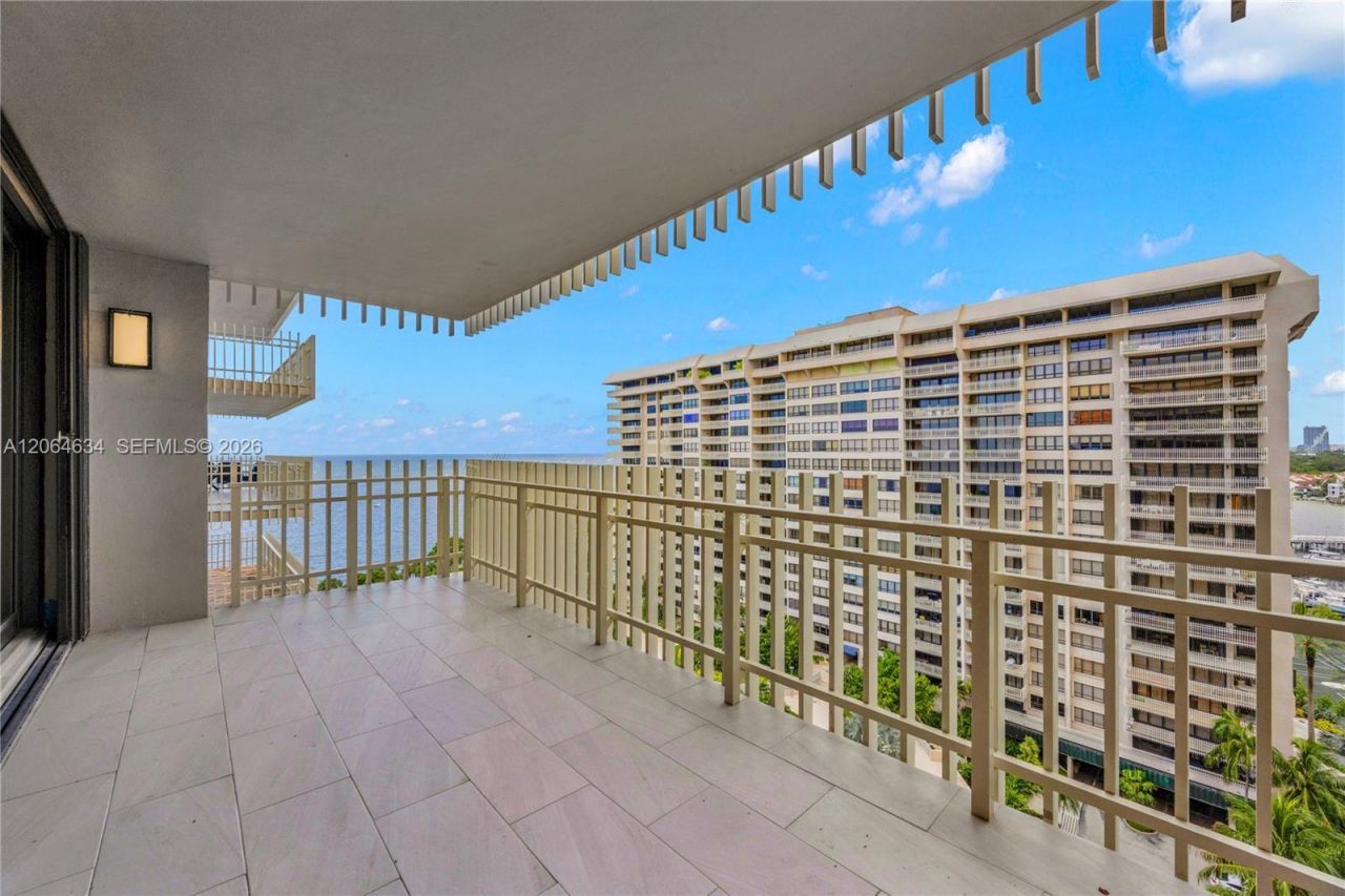 3 Grove Isle Dr , Unit C1402, Miami, FL 33133 Photo
