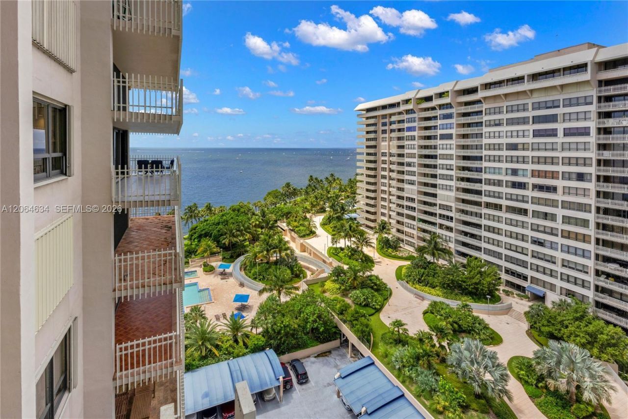 3 Grove Isle Dr , Unit C1402, Miami, FL 33133 Photo