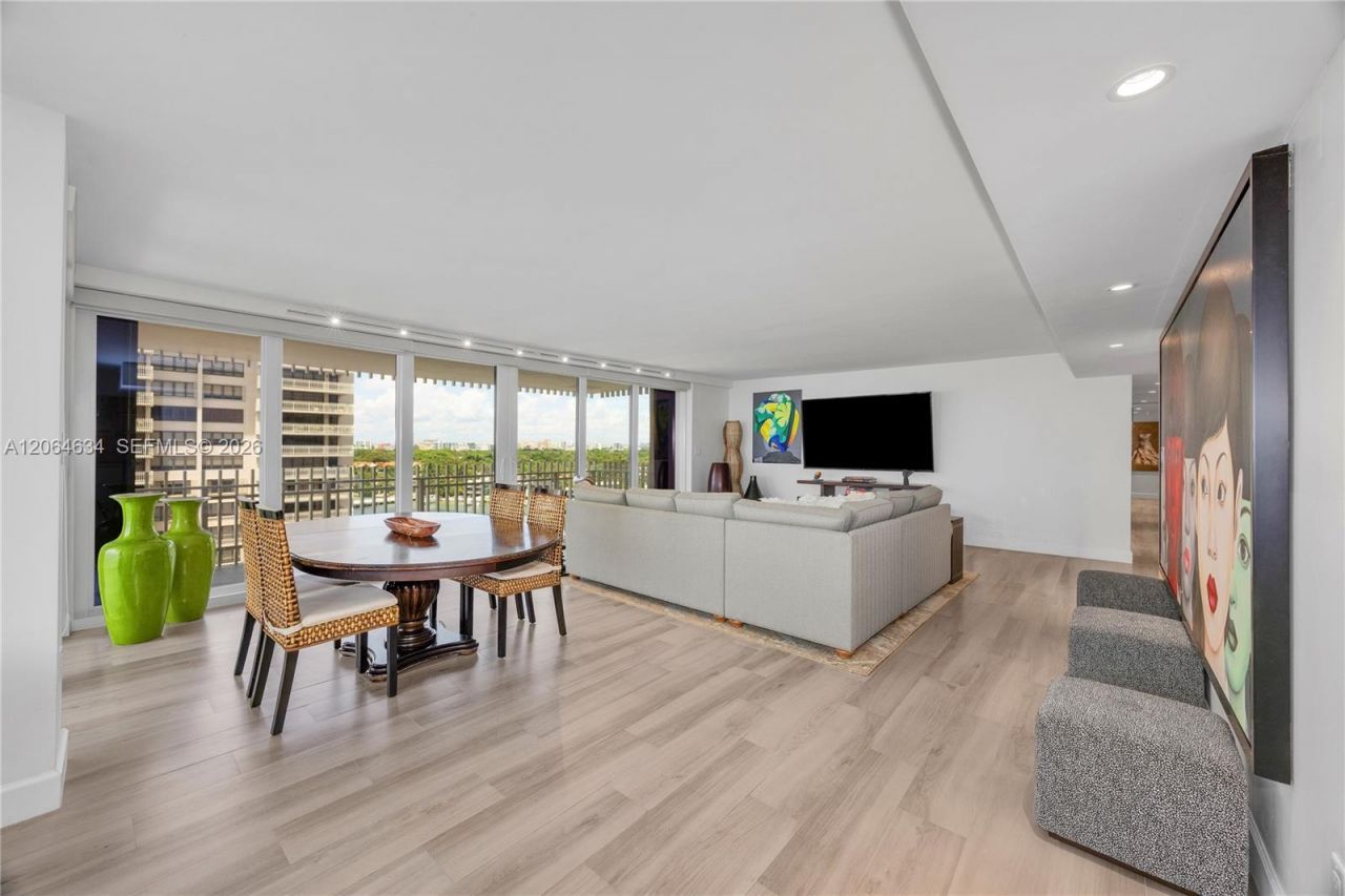 3 Grove Isle Dr , Unit C1402, Miami, FL 33133 Photo